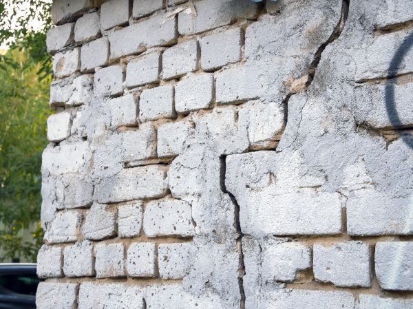 Cracked Brick Wall Repair in Brighton